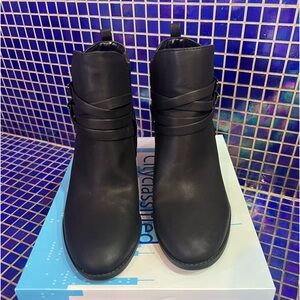 Cityclassified  black booties size 10